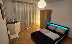 Schoene 3 Schlafzimmer Wohnung Mit 4 Dopplbetten